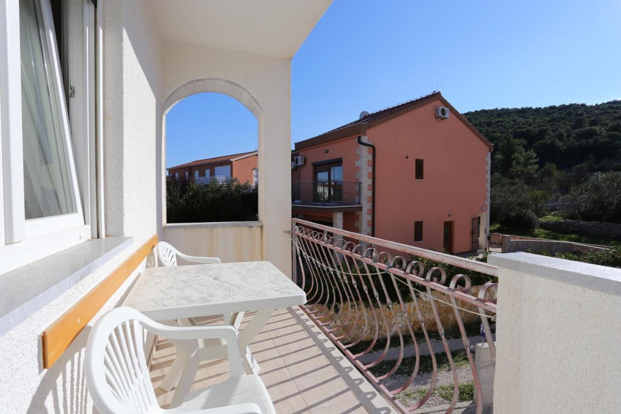 Apartments By The Sea Slatine, Ciovo - 14541 Exterior photo