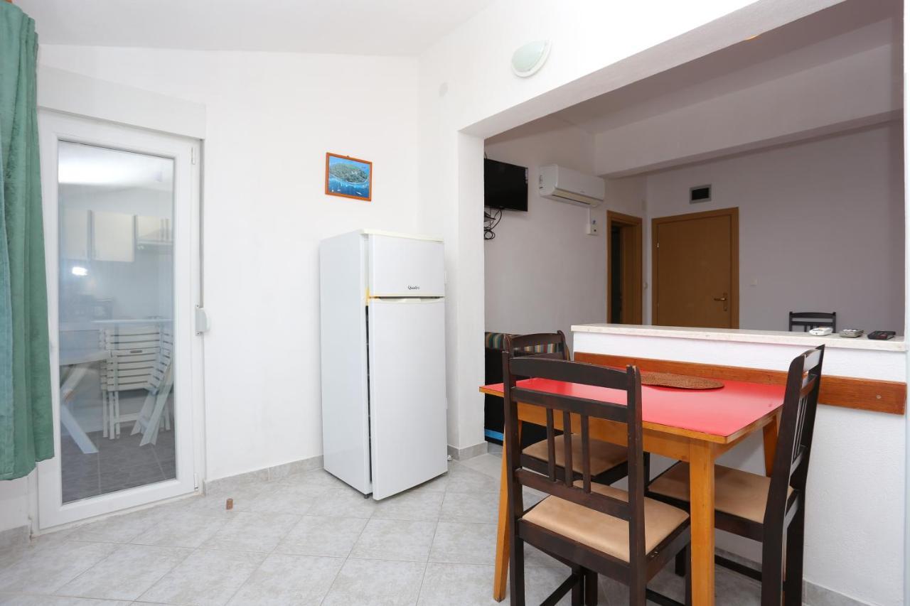 Apartments By The Sea Slatine, Ciovo - 14541 Exterior photo