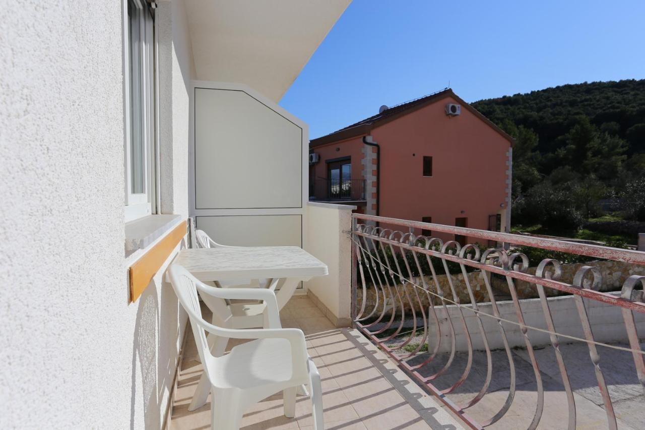 Apartments By The Sea Slatine, Ciovo - 14541 Exterior photo